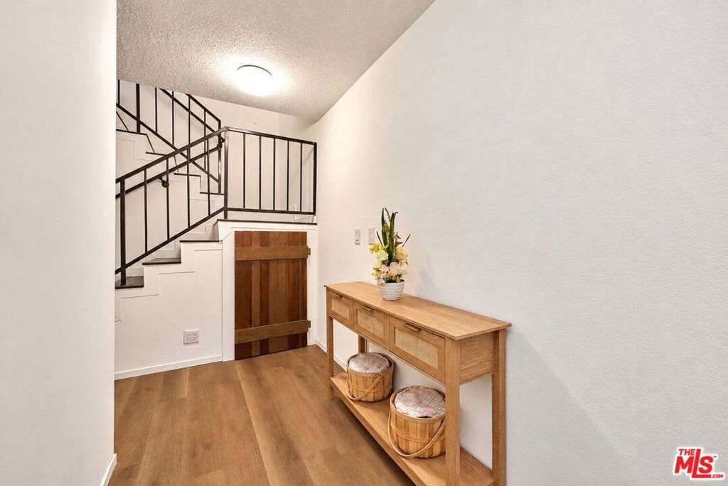 200 S La Fayette Park Place 2 Property Photo 15