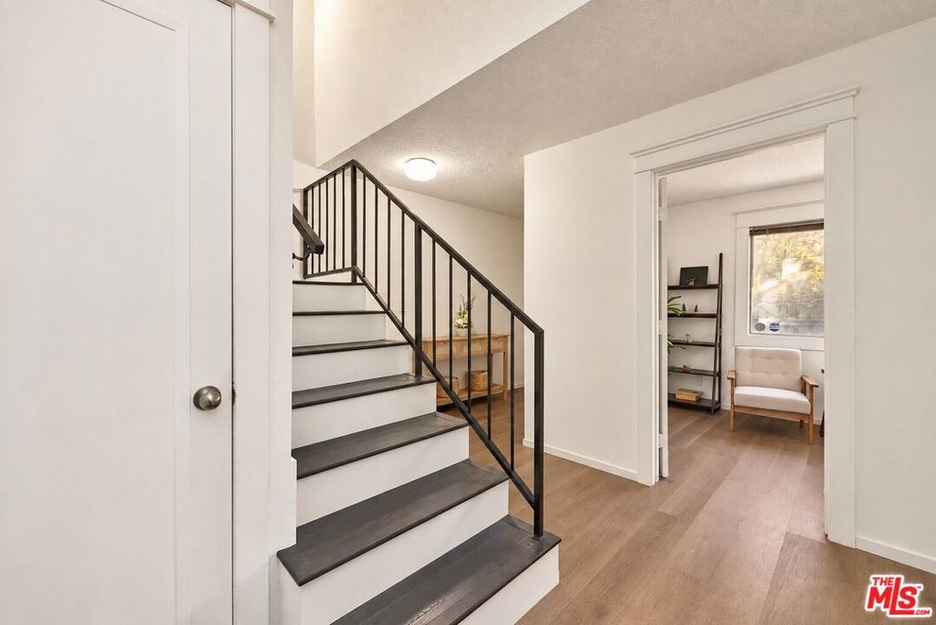200 S La Fayette Park Place 2 Property Photo 21