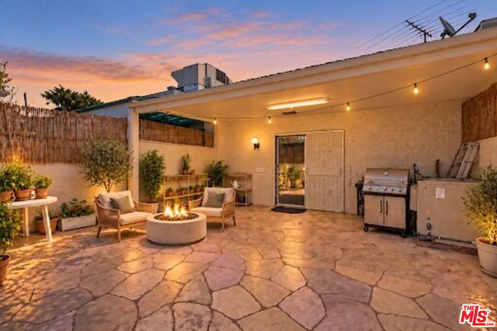 200 S La Fayette Park Place 2 Property Photo 23