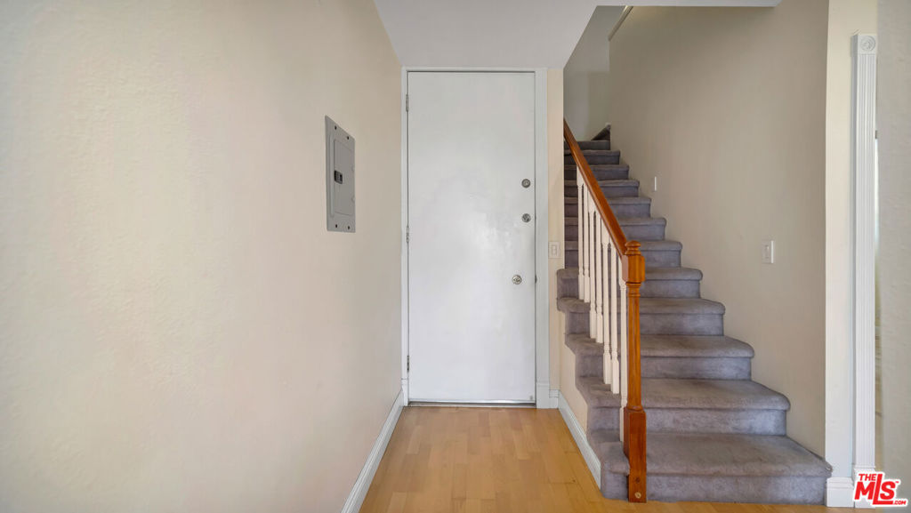 5901 Canterbury Drive 21 Property Photo 6