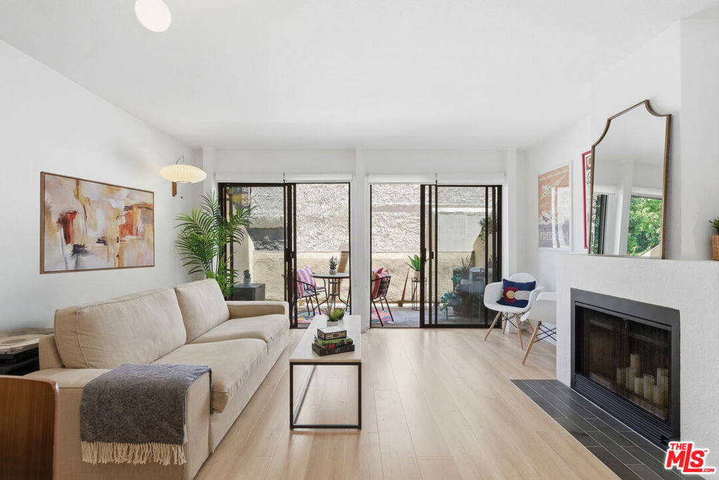 350 Burchett Street 101 Property Photo 2