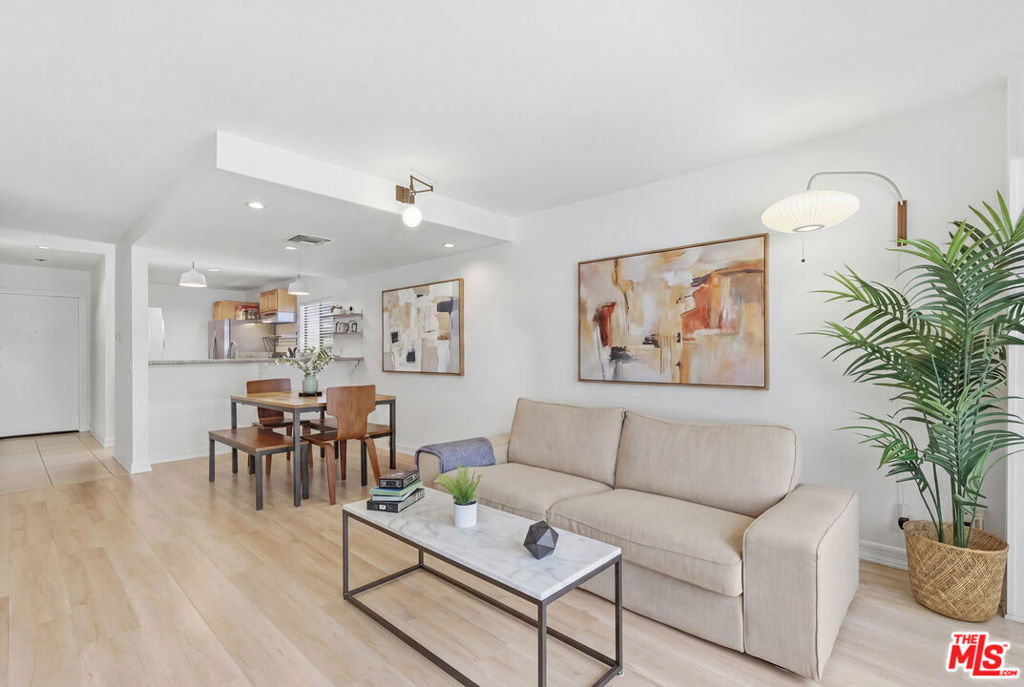 350 Burchett Street 101 Property Photo 4