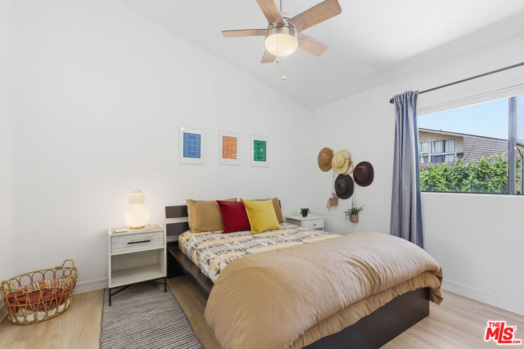 350 Burchett Street 101 Property Photo 12