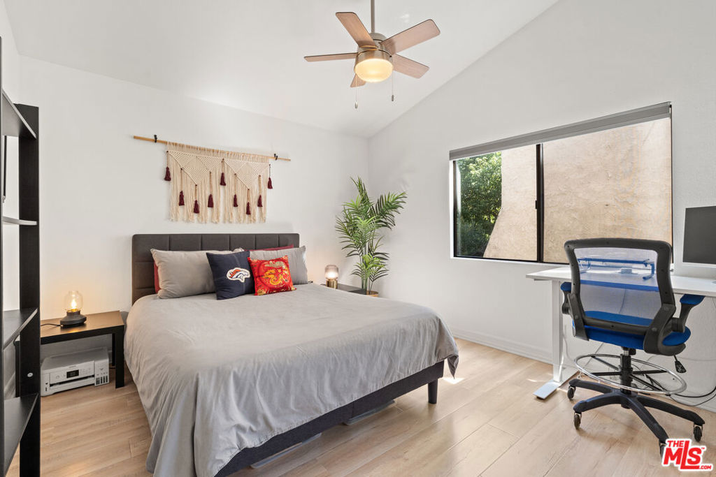 350 Burchett Street 101 Property Photo 16