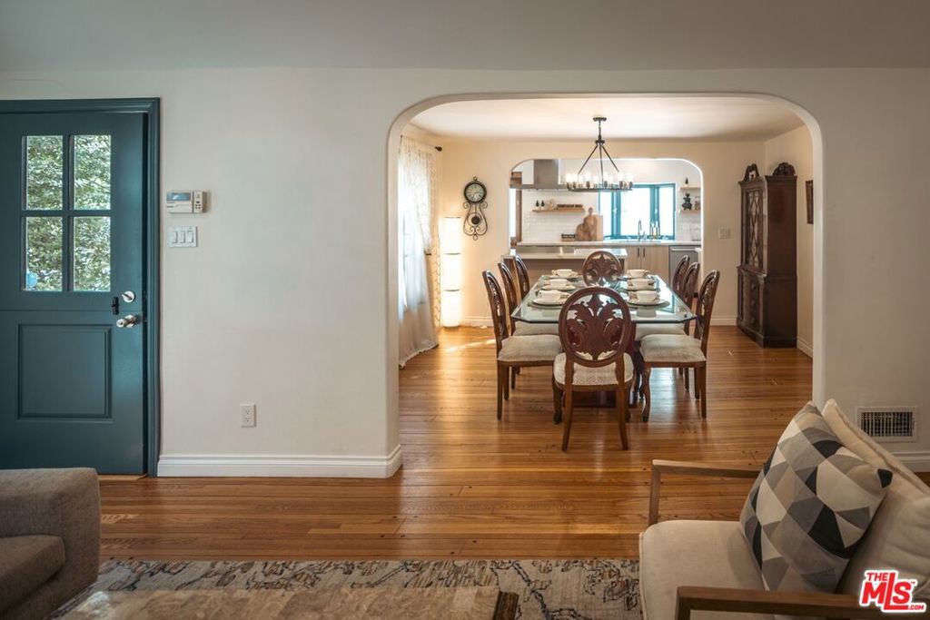 410 N Crescent Heights Boulevard Property Photo 16