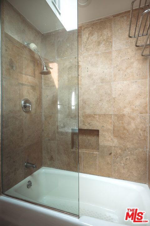 410 N Crescent Heights Boulevard Property Photo 33