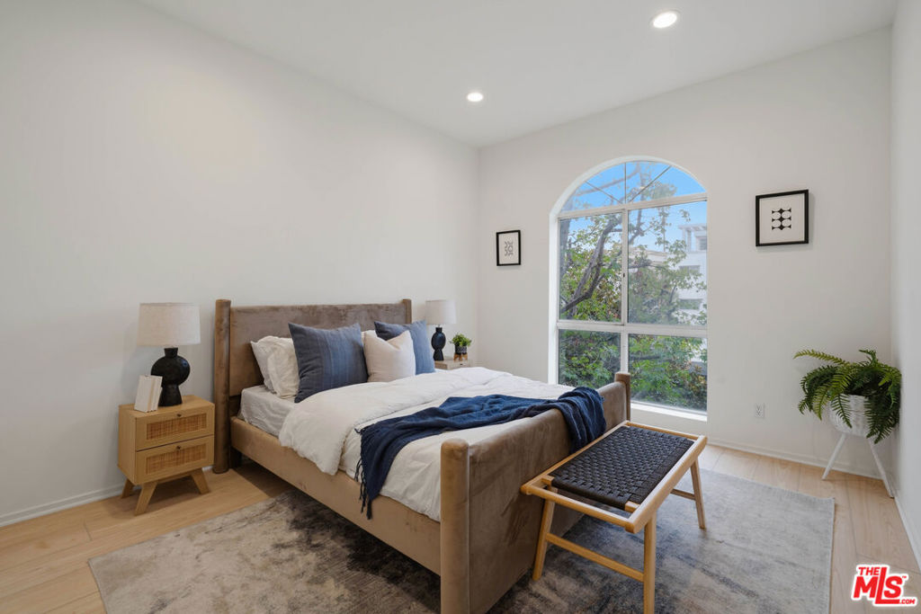 1820 S Beverly Glen Boulevard 208 Property Photo 13