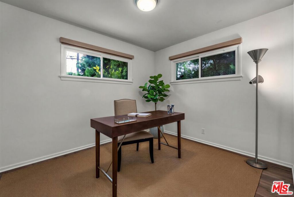 828 Howard Street Property Photo 14