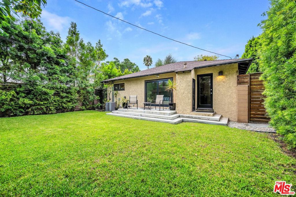 828 Howard Street Property Photo 16