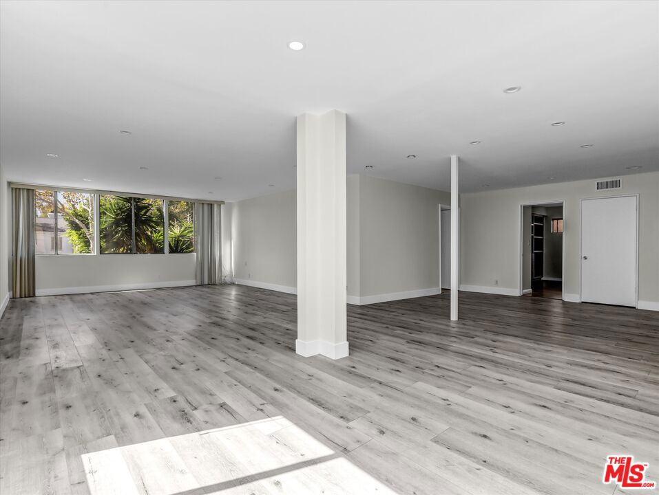9221 Charleville Boulevard C Property Photo 2