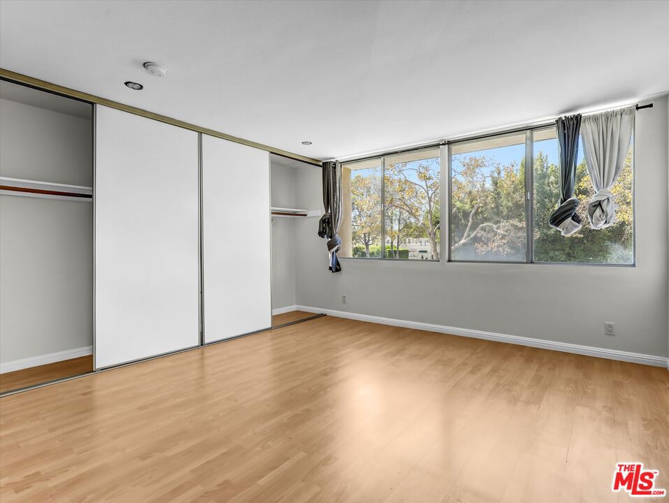 9221 Charleville Boulevard C Property Photo 14