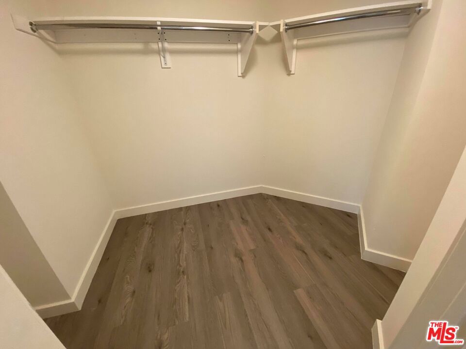 13700 Marina Pointe Drive 506 Property Photo 21