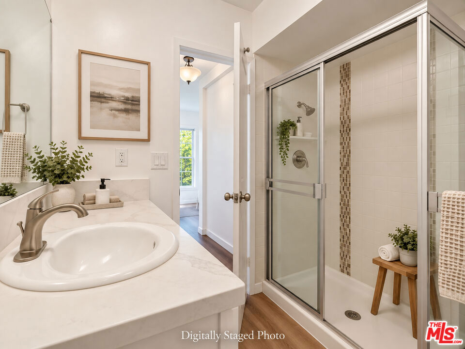 5625 Windsor Way 117 Property Photo 14