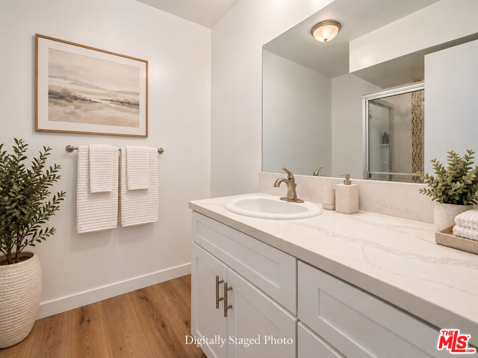 5625 Windsor Way 117 Property Photo 15