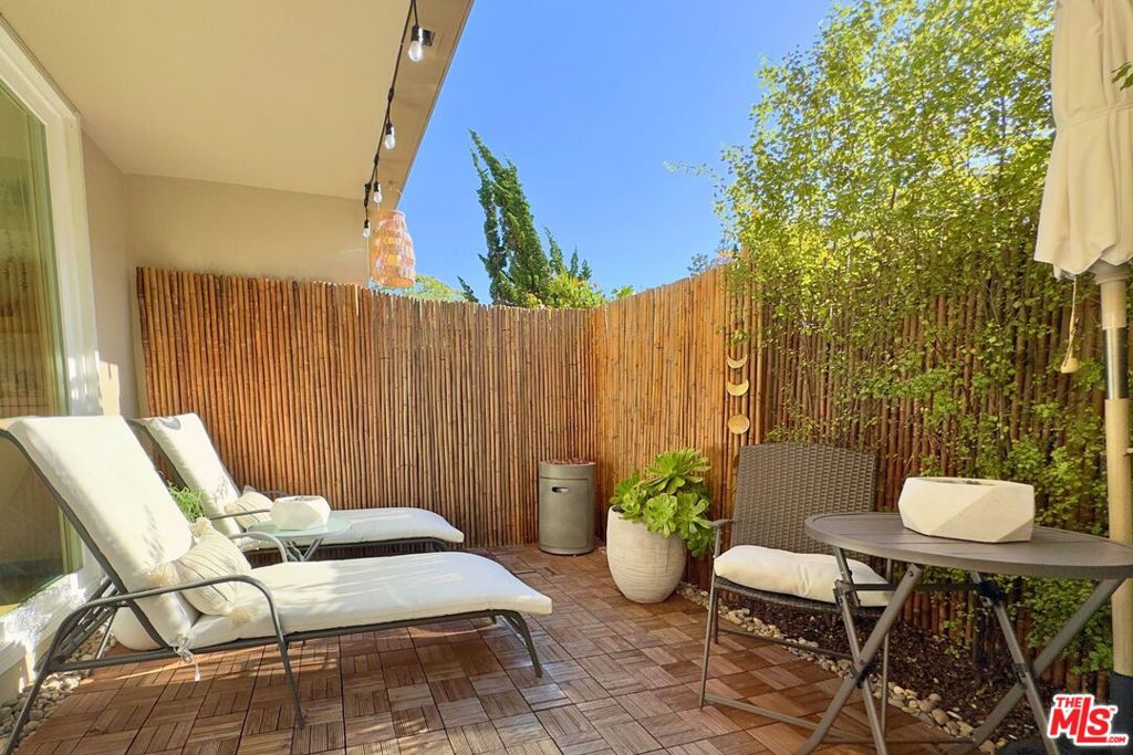 4748 La Villa Marina D Property Photo 5