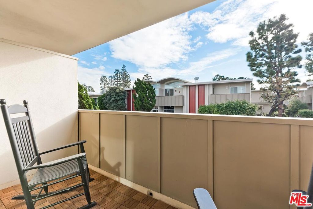 4748 La Villa Marina D Property Photo 12