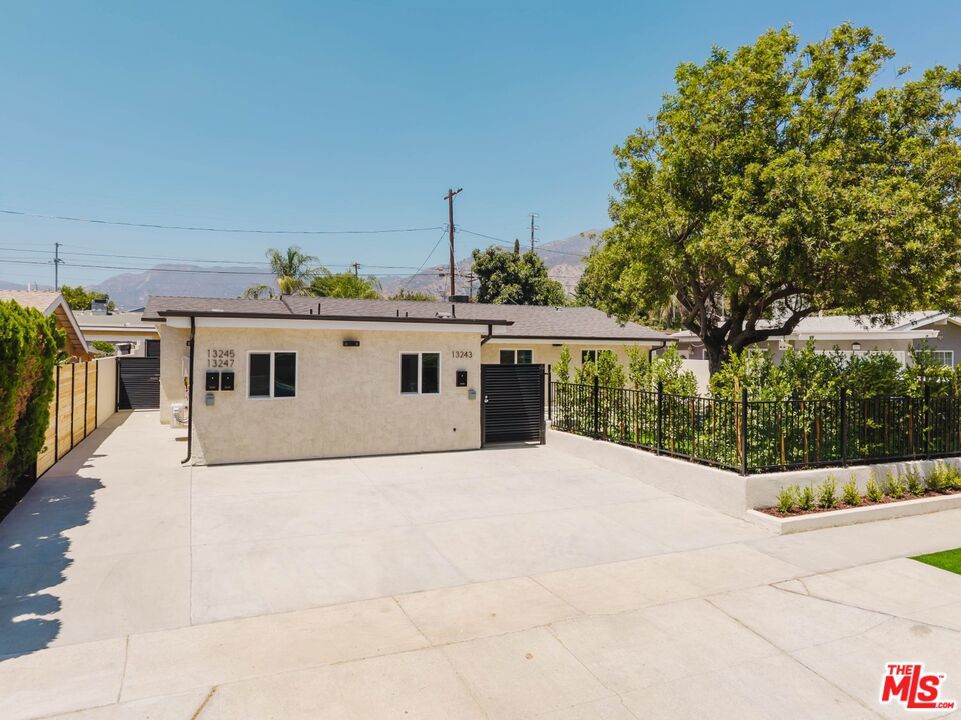 13247 Calcutta Street Property Photo 1