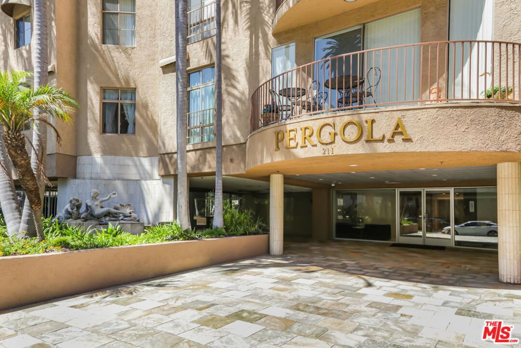 211 California Avenue 501 Property Photo 31