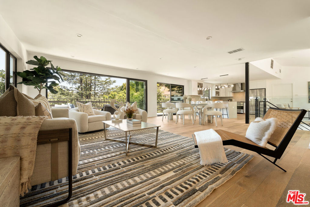 11587 Sunshine Terrace Property Photo