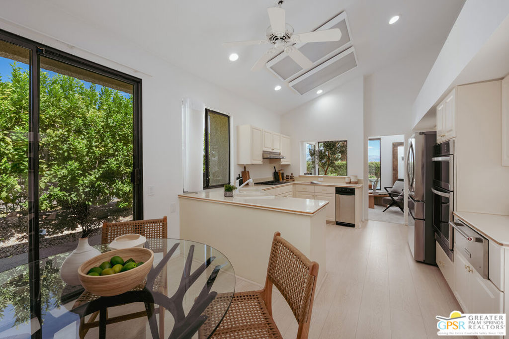 39 Mirage Cove Drive Property Photo 28