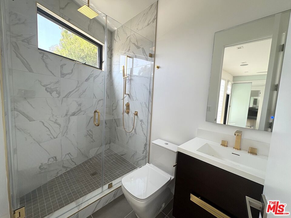 4338 Huntley Avenue Property Photo 20