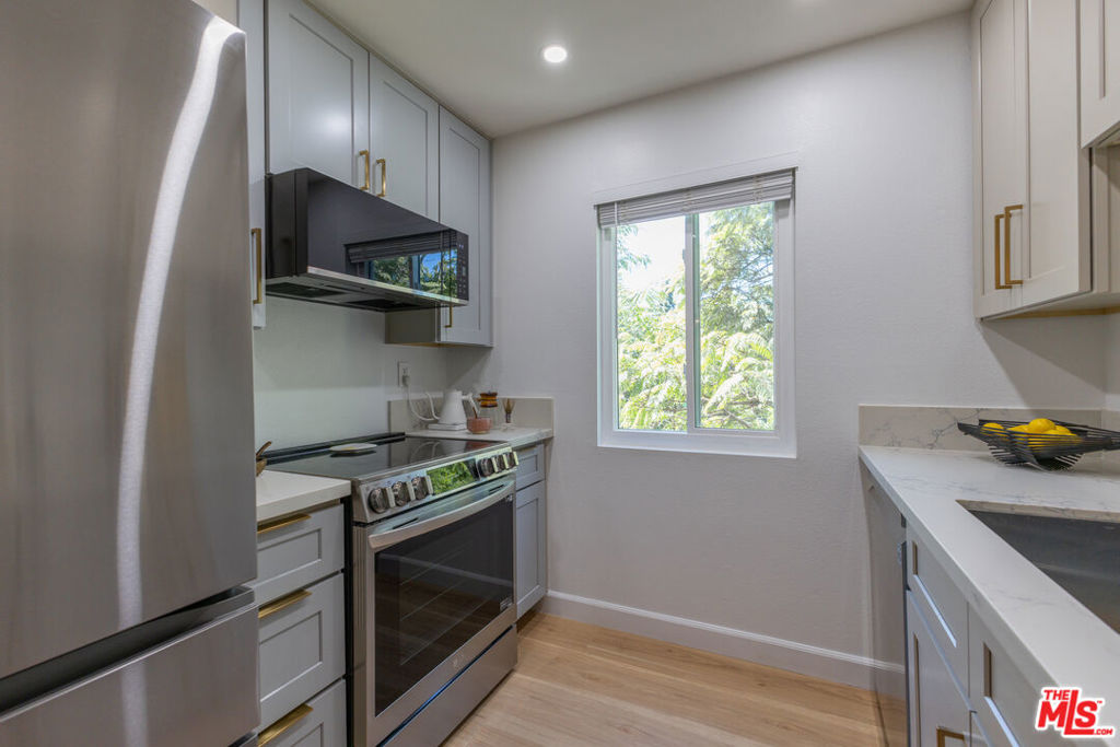 1208 Summertime Lane Property Photo 7