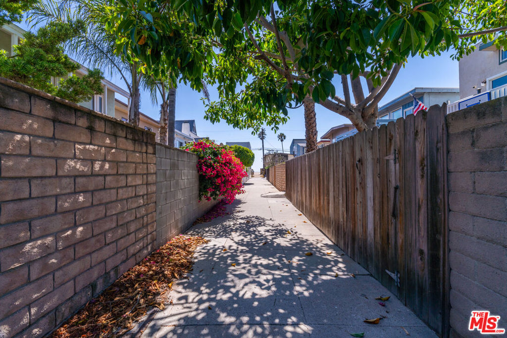104 Fowling Street Property Photo 15