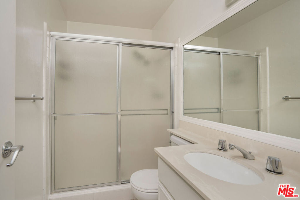 953 4th Street 300 Property Photo 13