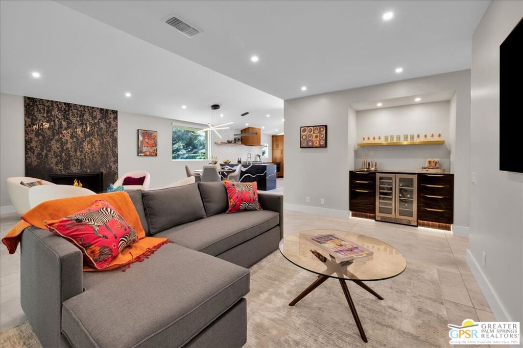 490 E Via Ensenada Circle Property Photo 12