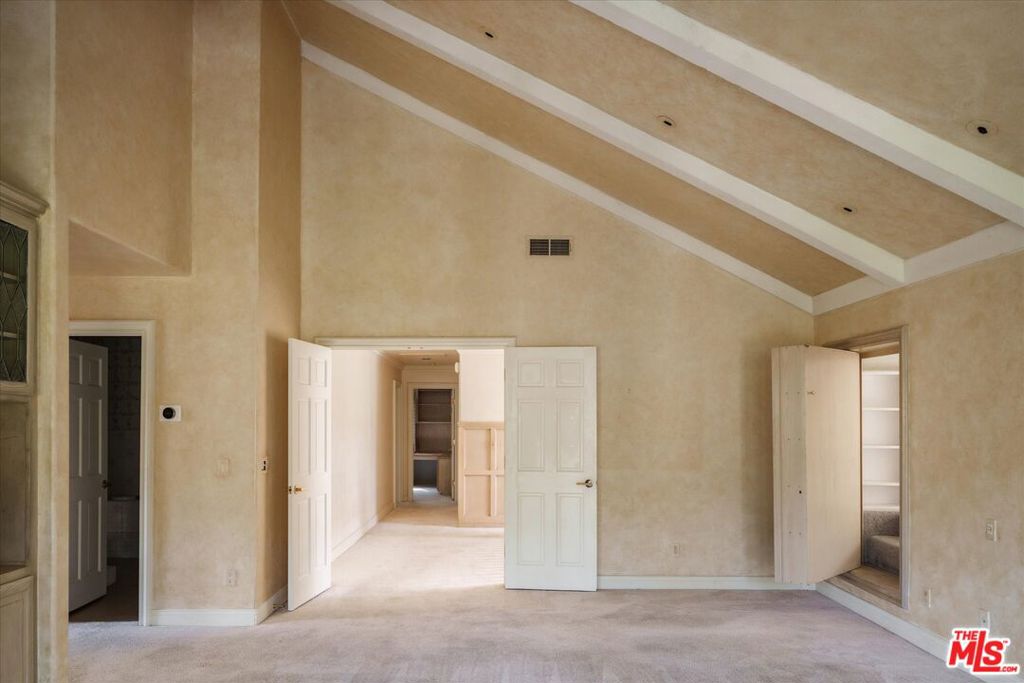 2573 Benedict Canyon Drive Property Photo 30