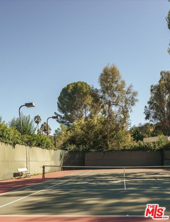 2573 Benedict Canyon Drive Property Photo 41
