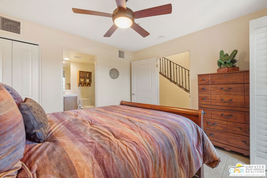 1015 Villorrio Drive S Property Photo 36