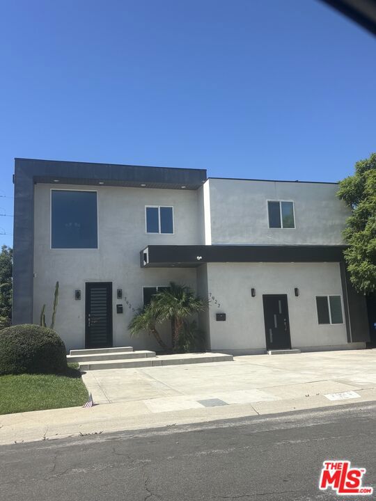 7925 Kittyhawk Avenue Property Photo 1