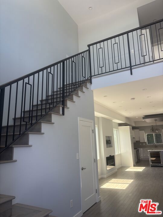 7925 Kittyhawk Avenue Property Photo 2