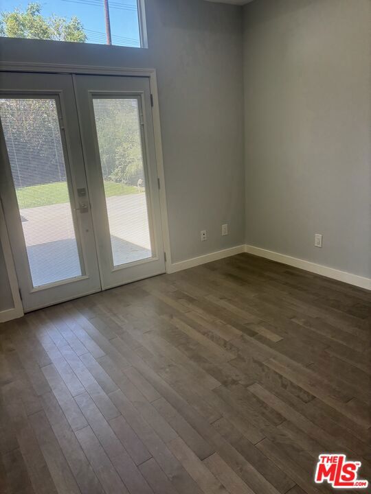 7925 Kittyhawk Avenue Property Photo 5