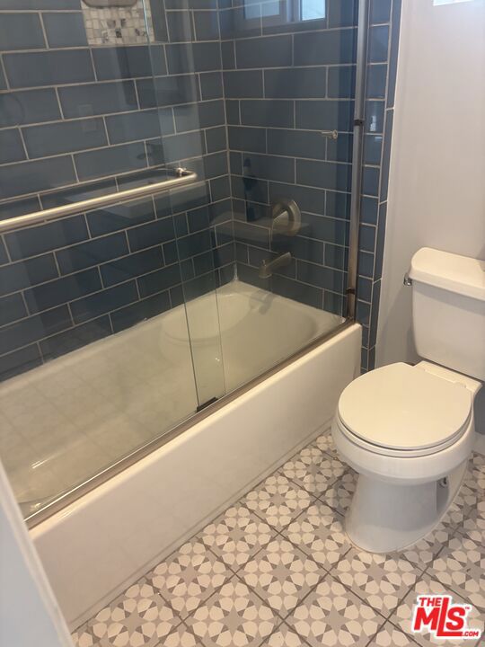 7925 Kittyhawk Avenue Property Photo 8