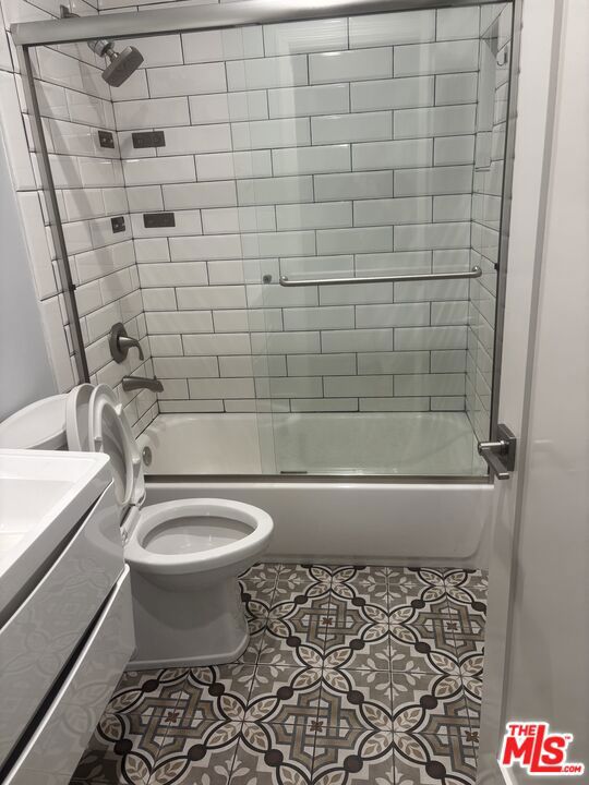 7925 Kittyhawk Avenue Property Photo 10
