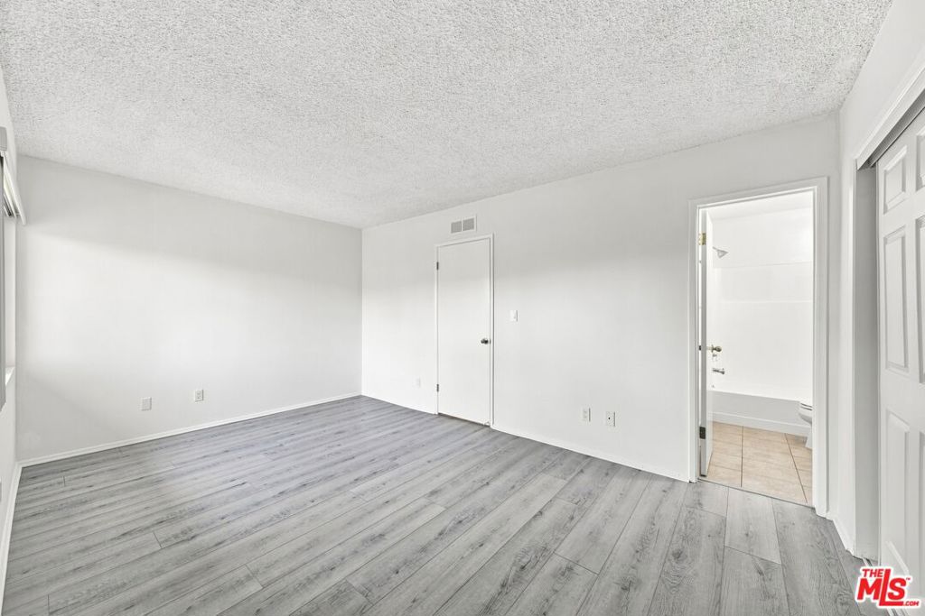 1246 Euclid Street 6 Property Photo 4