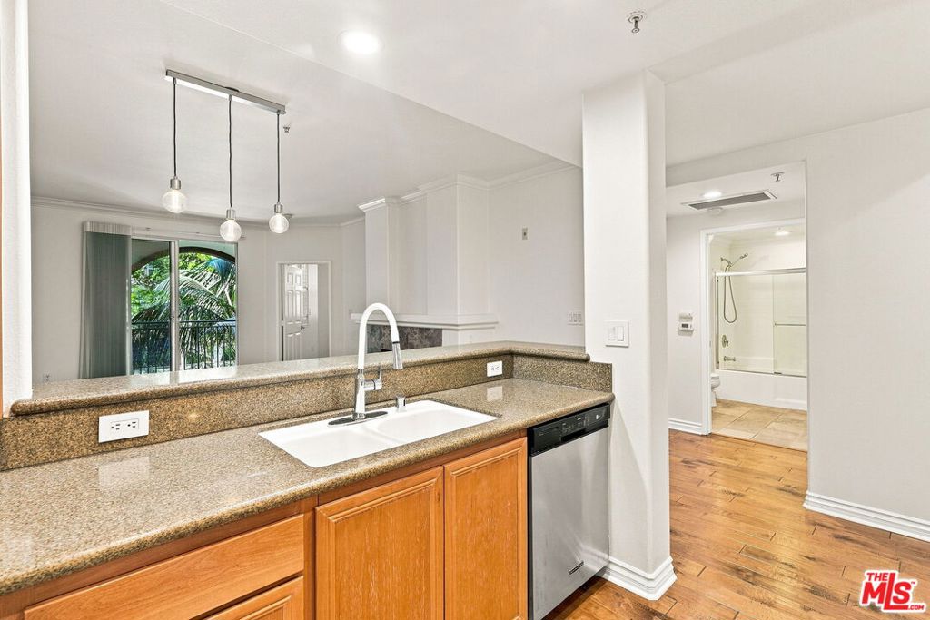12963 Runway Road 218 Property Photo 10