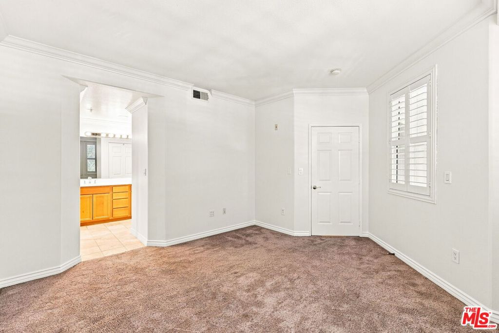 12963 Runway Road 218 Property Photo 18