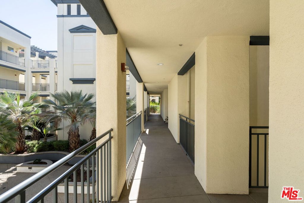 12963 Runway Road 218 Property Photo 27