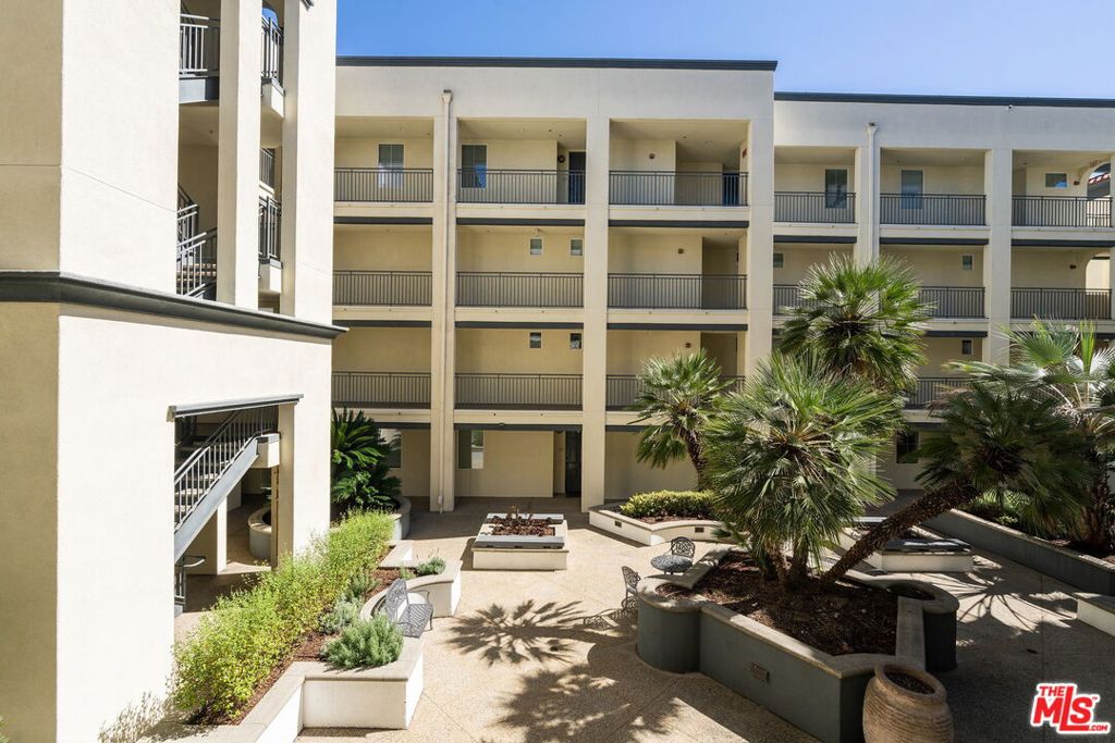 12963 Runway Road 218 Property Photo 32