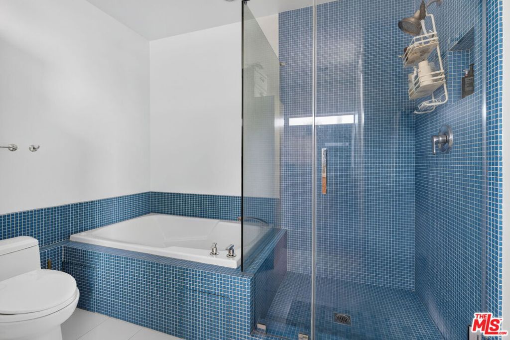 660 Rose Avenue 4 Property Photo 18