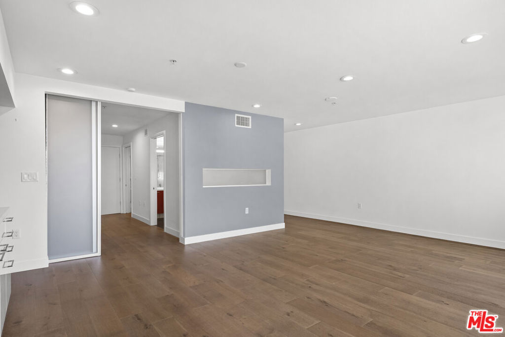 901 S Flower Street 513 Property Photo 6