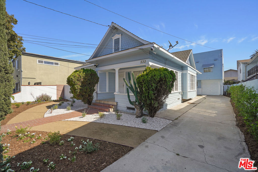 530 Almond Avenue Property Photo 4