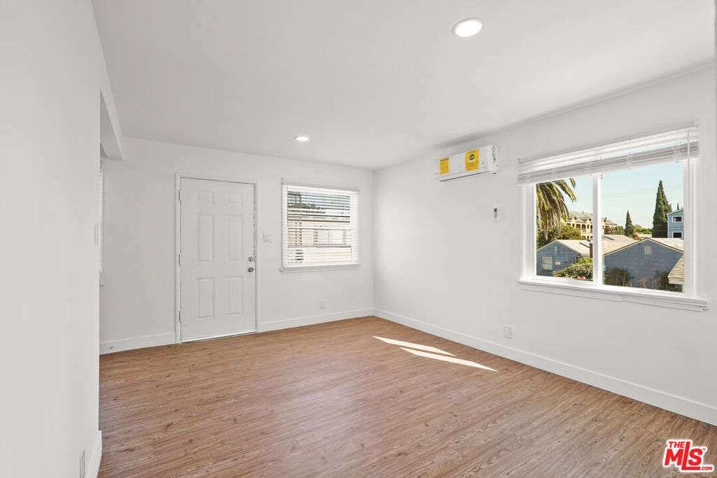 530 Almond Avenue Property Photo 16