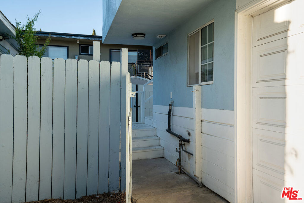530 Almond Avenue Property Photo 21