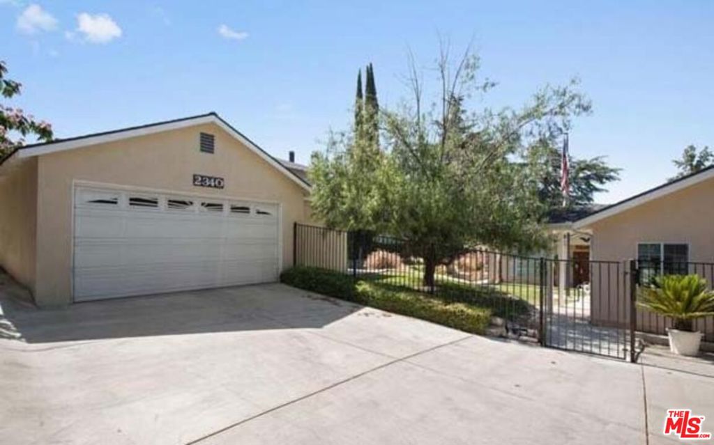 2340 Caldero Property Photo 10