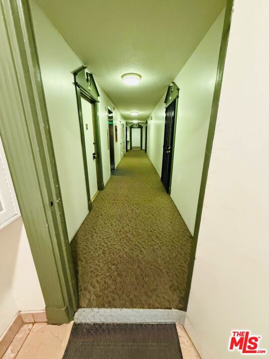 360 S Kenmore Avenue 305 Property Photo 7