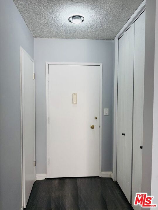 360 S Kenmore Avenue 305 Property Photo 19